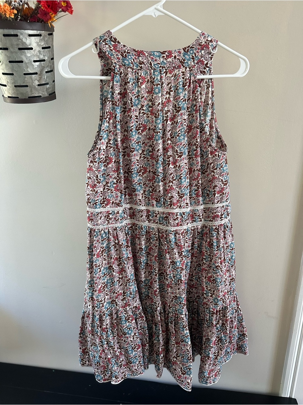 đ Lucky Brand Floral V-Neck dress - Picture 5 of 10